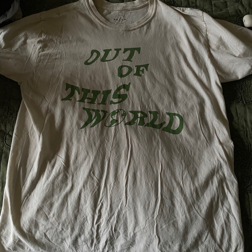 Graphic tee